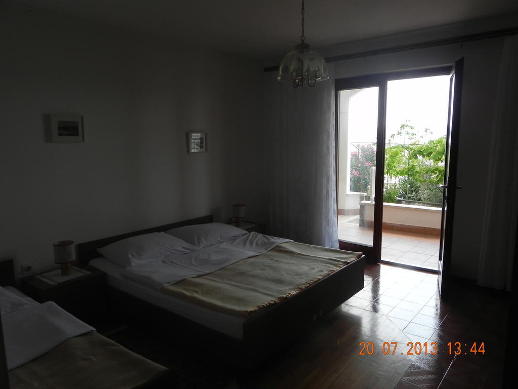 Rooms And Apartments Roza ปอร์โตรอซ ภายนอก รูปภาพ