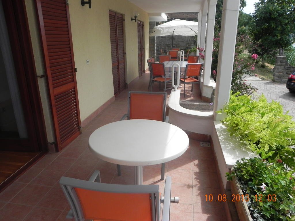 Rooms And Apartments Roza ปอร์โตรอซ ภายนอก รูปภาพ